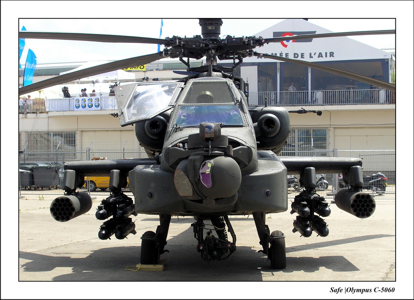 2005 - 06 - Apache AH64 - 2.JPG